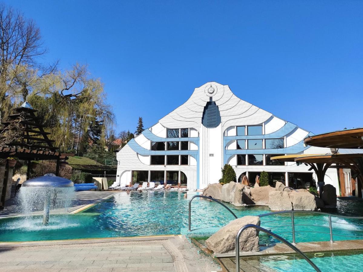 Spa Residence Carbona Apartment 105 Hévíz Екстериор снимка