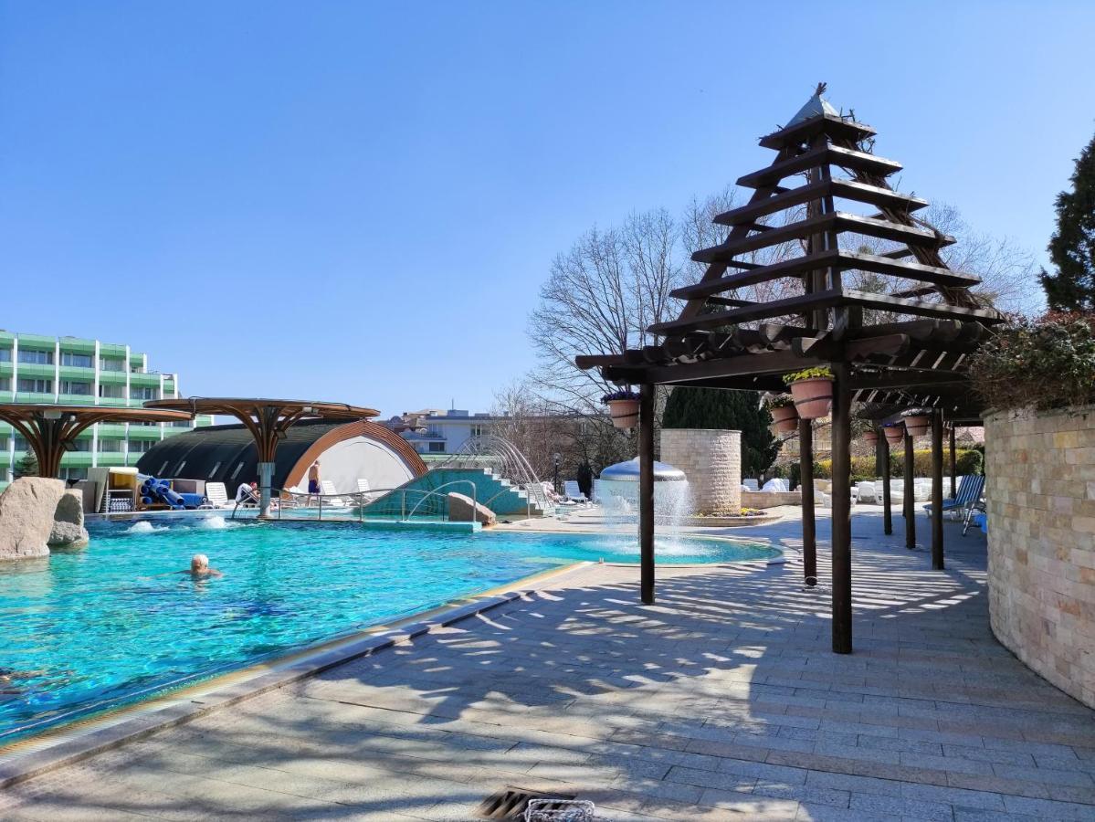 Spa Residence Carbona Apartment 105 Hévíz Екстериор снимка