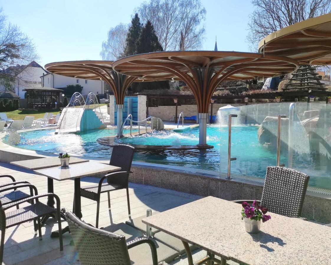 Spa Residence Carbona Apartment 105 Hévíz Екстериор снимка
