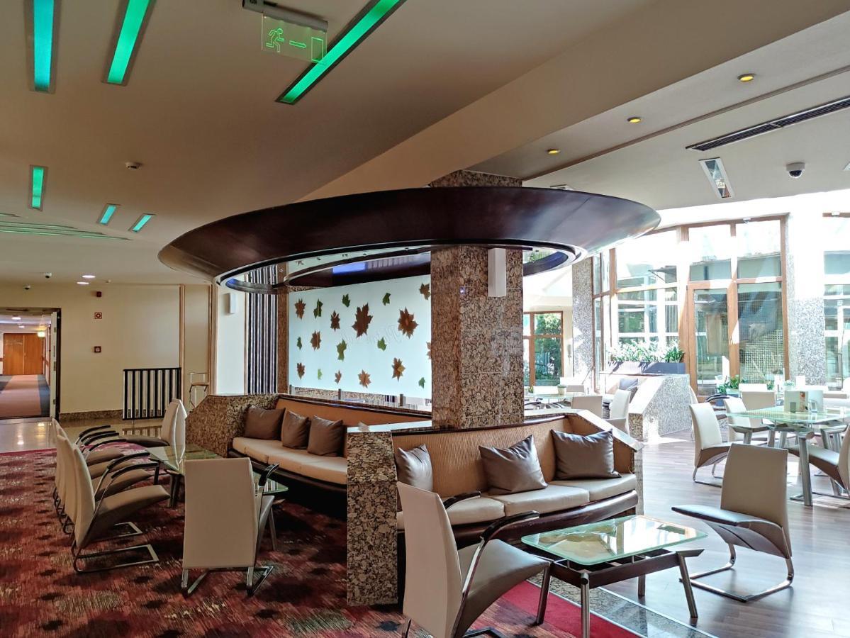 Spa Residence Carbona Apartment 105 Hévíz Екстериор снимка